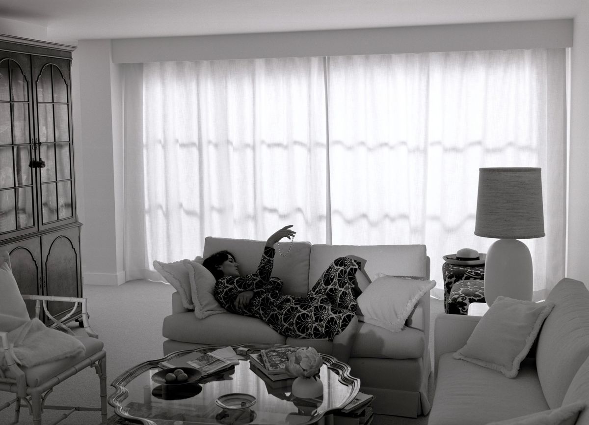 A Woman with a Necklace, 2021. Courtesy of the Artist and White Cube